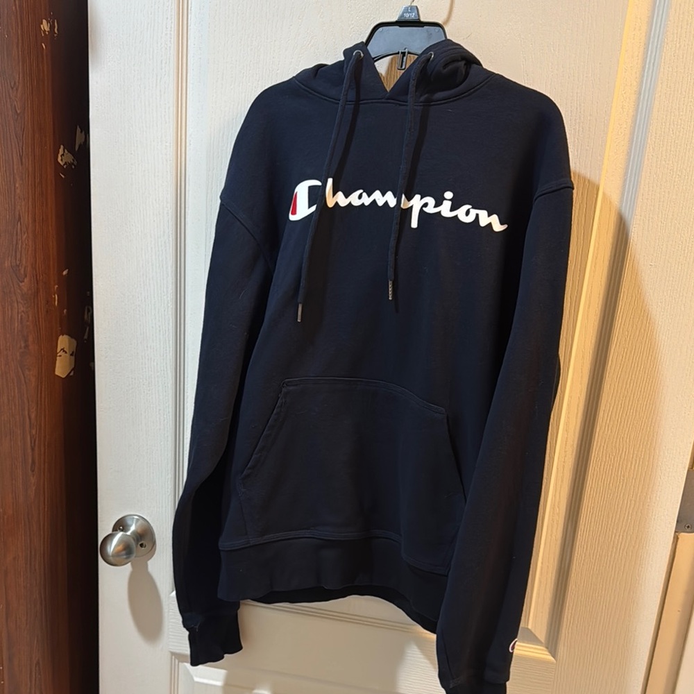 Champion Men's Navy Hoodie Hardly Worn